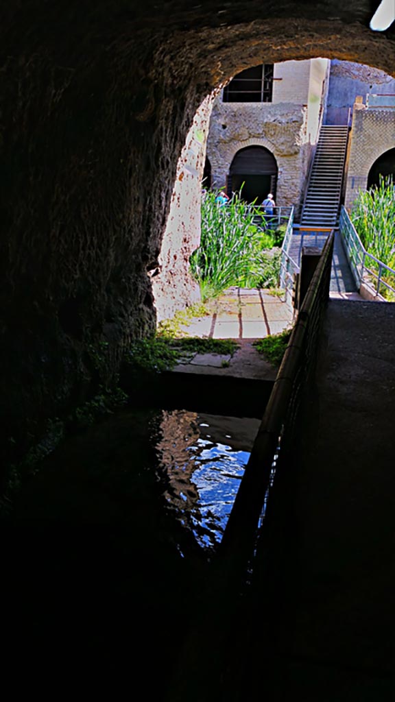 Herculaneum. Photo taken between October 2014 and November 2019.
Looking north from exit tunnel towards boatsheds and steps to Terrace of Nonius Balbus.
Photo courtesy of Giuseppe Ciaramella.